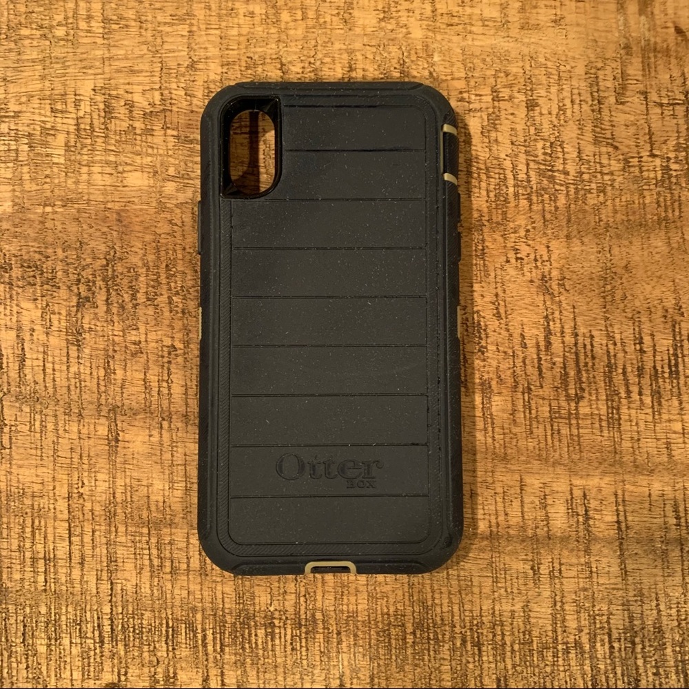 OtterBox Defender Pro Series Case for iPhone XS